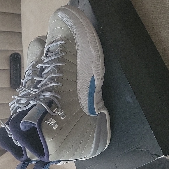 Jordan Retro 12 - Picture 3 of 6